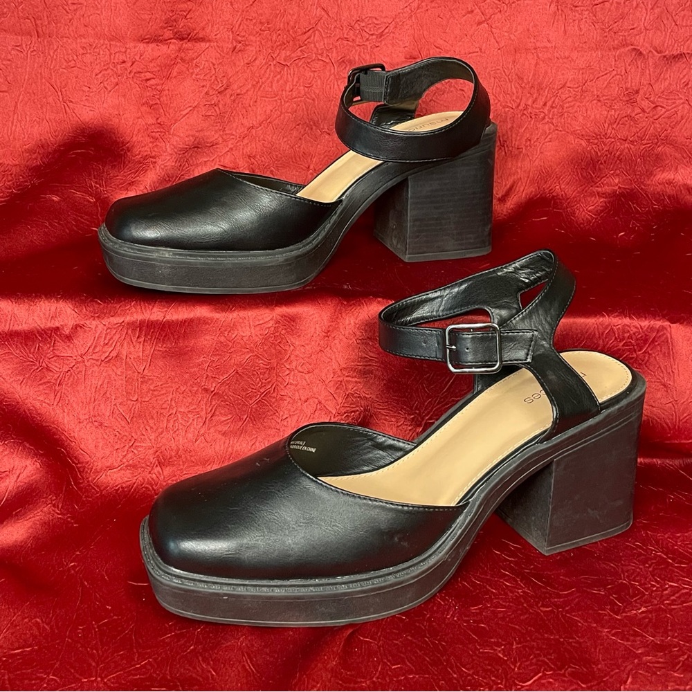 Maurices Dany Block Heel Shoe Size 11M